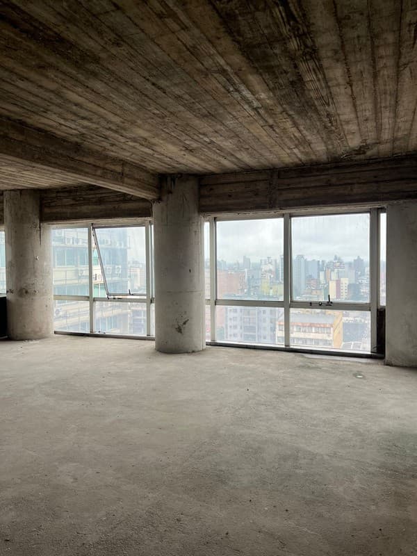 Obra Metran 01 — Oficinas